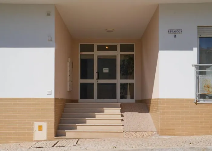 North Апартаменты *